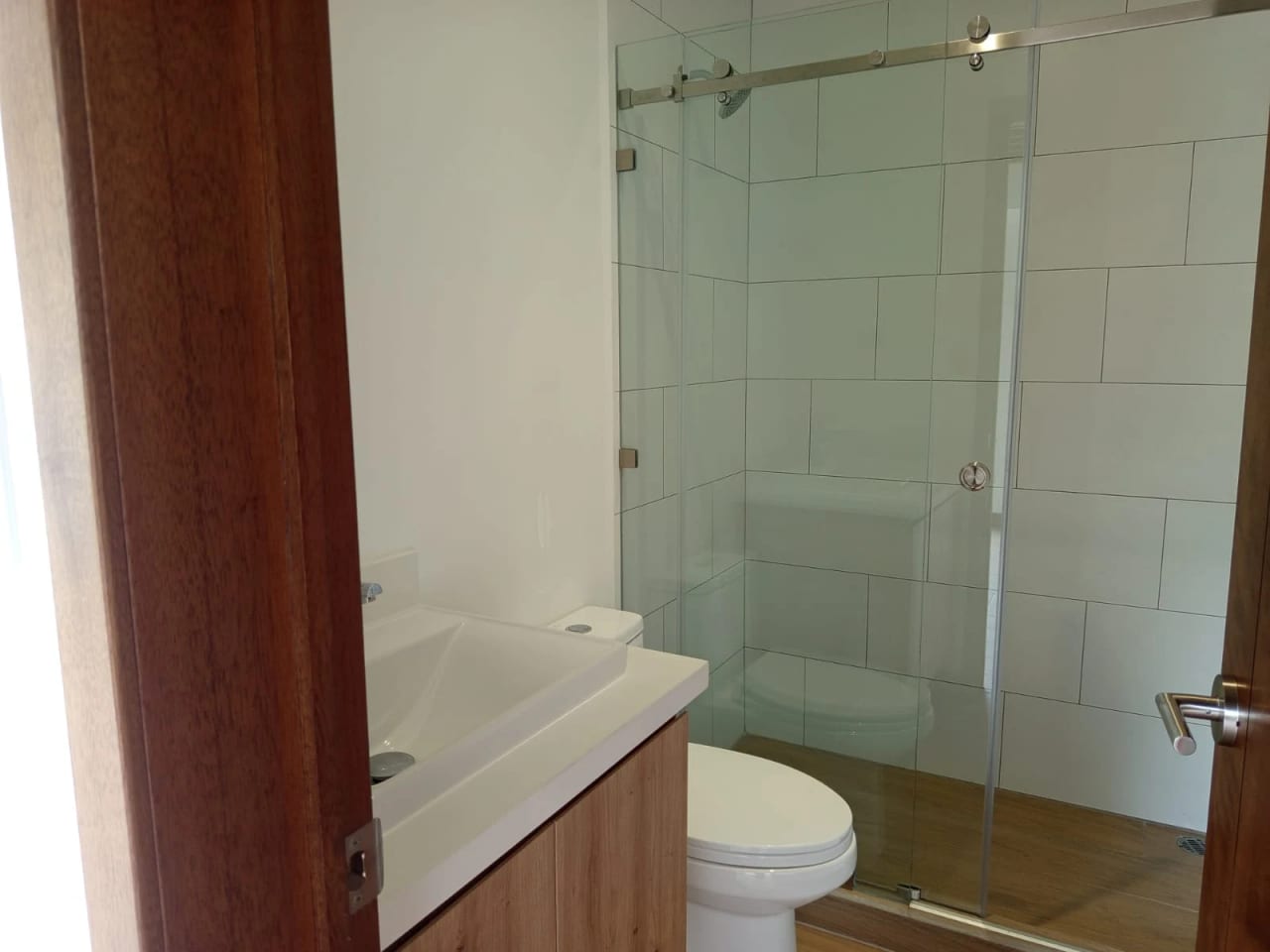 Apartamento en Renta en Zona 16 Kanajuyú — Apartamento en Alquiler en Zona 16, Guatemala, Ciudad — foto 5 de 17