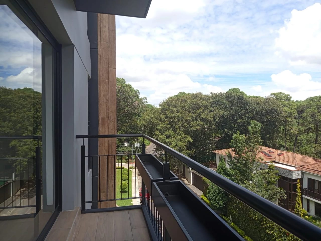 Apartamento en Renta en Zona 16 Kanajuyú — Apartamento en Alquiler en Zona 16, Guatemala, Ciudad — foto 13 de 17