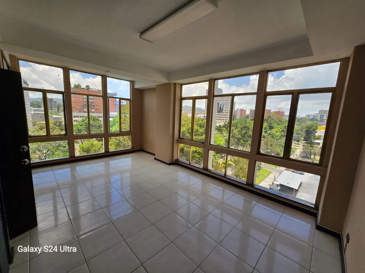 Apartamento en Renta, zona 9 — Oficina en Alquiler en Real Reforma, Zona 9, Guatemala, Ciudad — foto 1 de 15