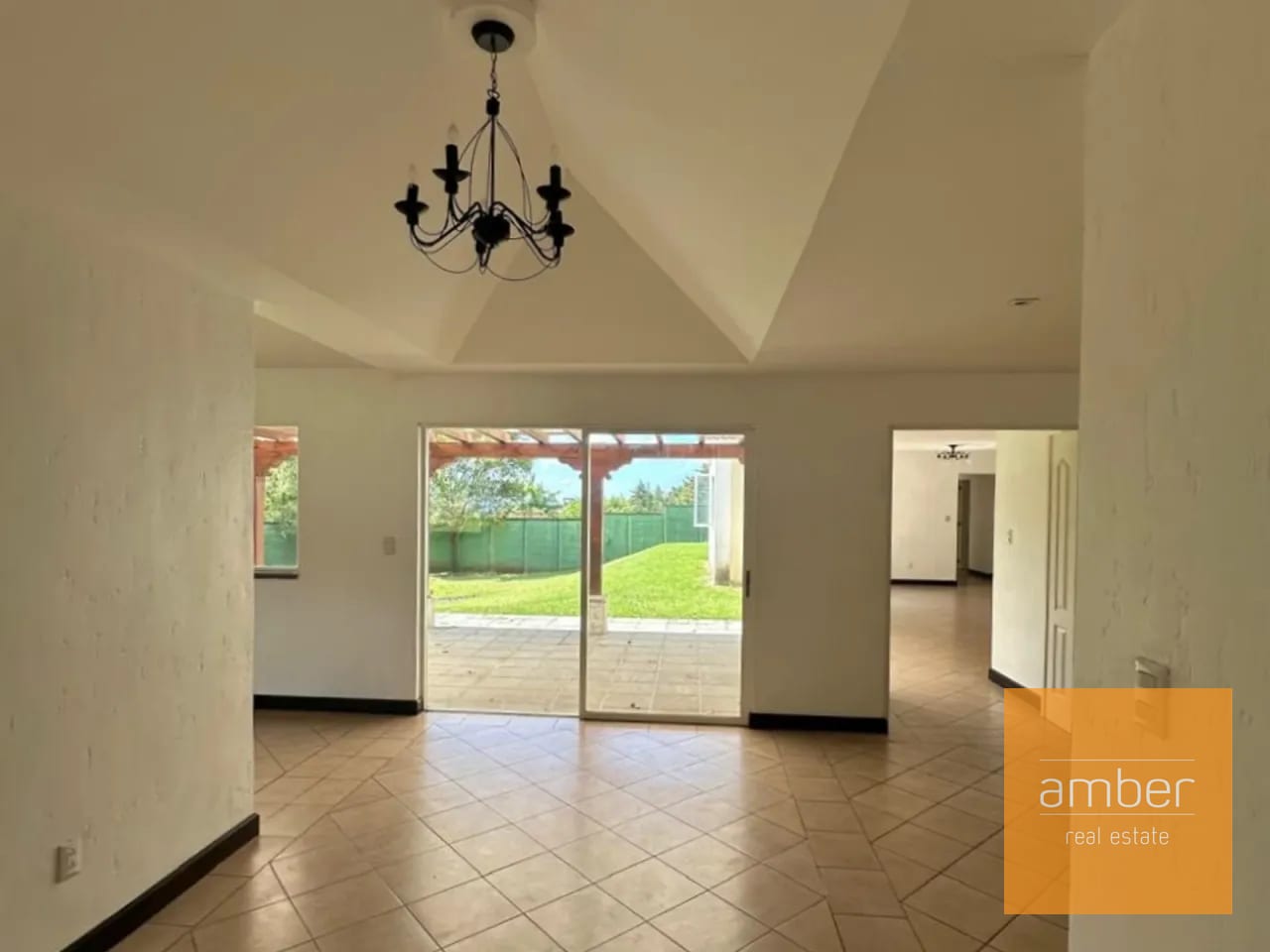 Casa en Casa y Campo, Km.23.5 CAES — Casa en Alquiler en Carretera a El Salvador, Guatemala, Ciudad — foto 2 de 7