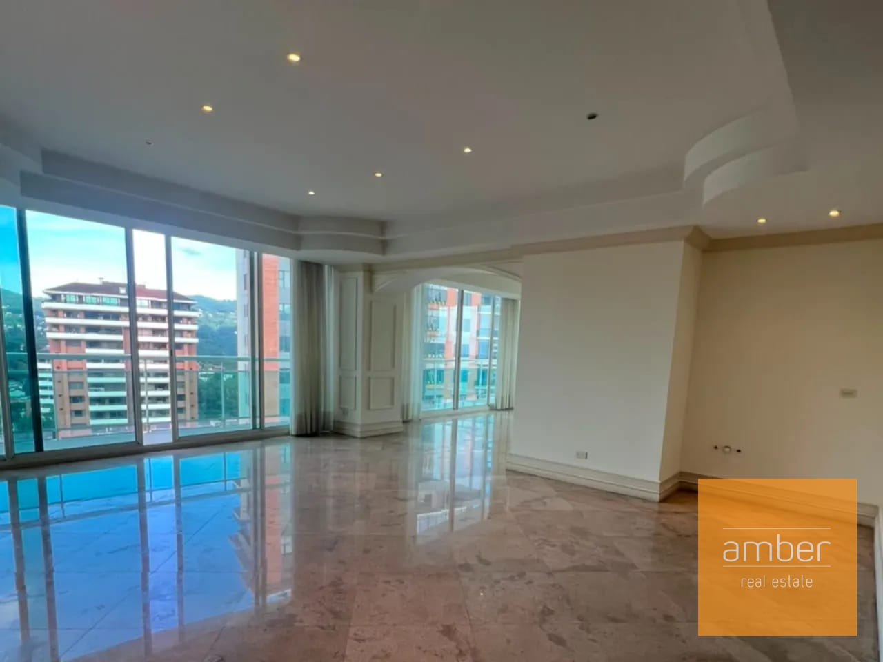 Apartamento en Villa Rishó, zona 14 — Apartamento en Alquiler en Villa Risho, Zona 14, Guatemala, Ciudad — foto 2 de 8