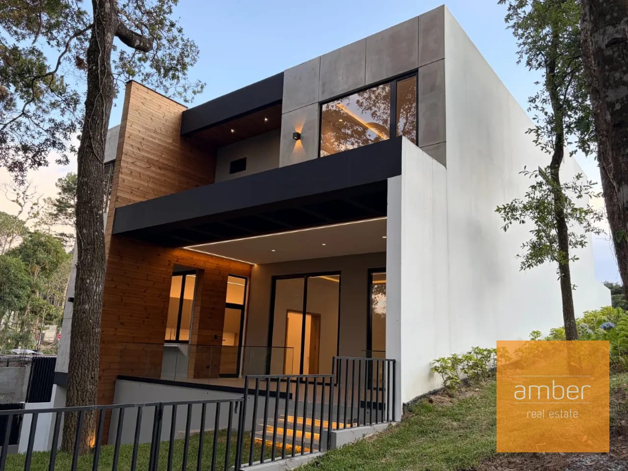 Casa en Arborea, Legado del Bosque, Santa Rosalía — Casa en Venta en Legado del Bosque, Zona 16, Guatemala, Ciudad — foto 1 de 10