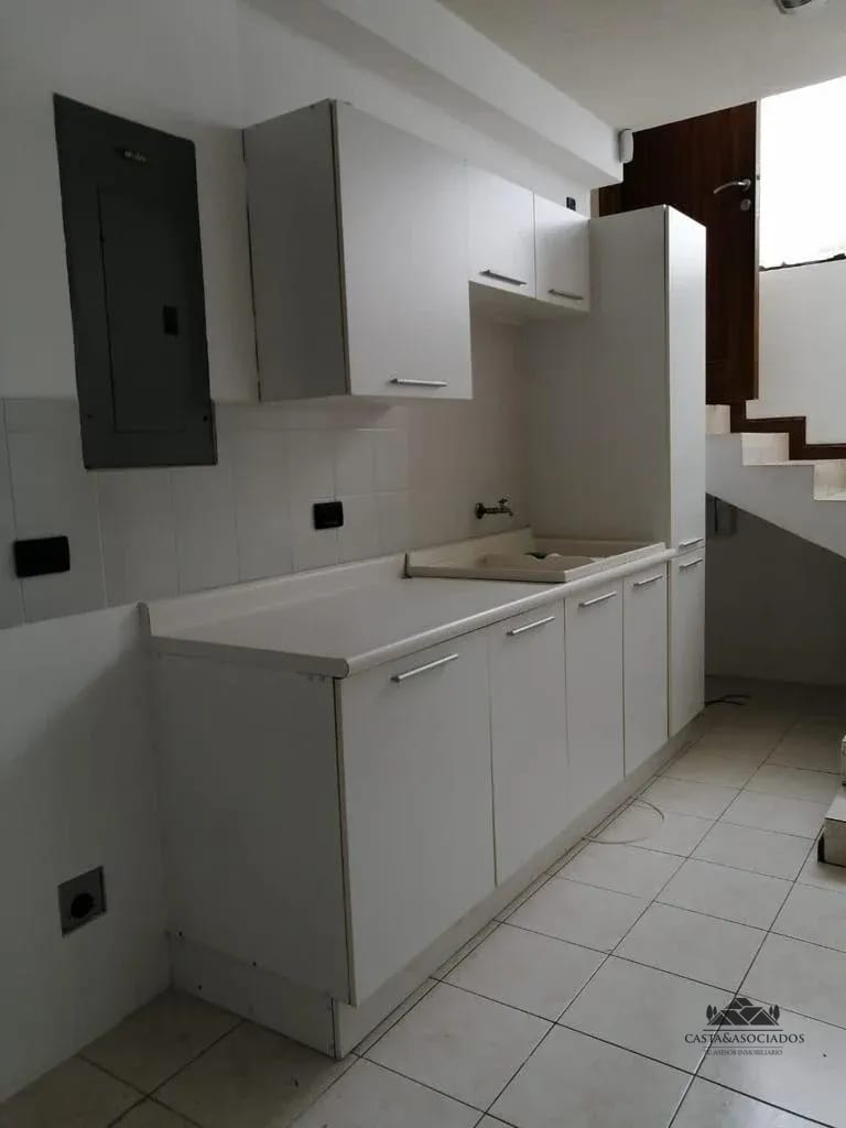 Casa en Venta Zona 16 — Casa en Venta en Zona 16, Guatemala, Ciudad — foto 2 de 12