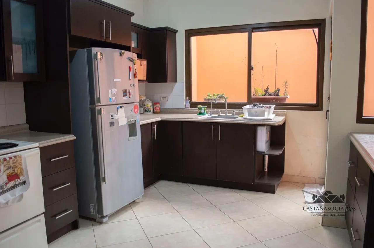 Casa en Venta KM 18.5 Carretera a Lo de Dieguez — Casa en Venta en Carretera a El Salvador, Guatemala, Ciudad — foto 10 de 17