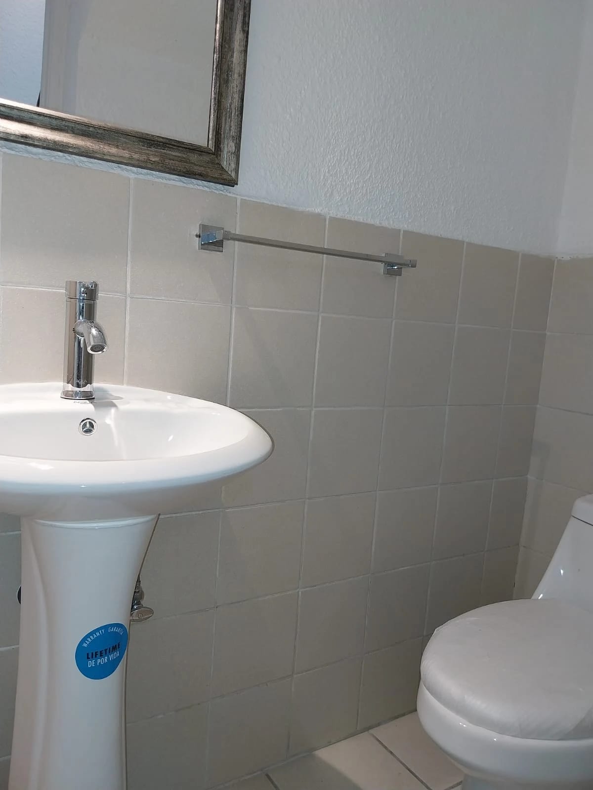 Casa Remodelada en Pinabetes — Casa en Venta en San José Pinula, Guatemala, Ciudad — foto 12 de 13