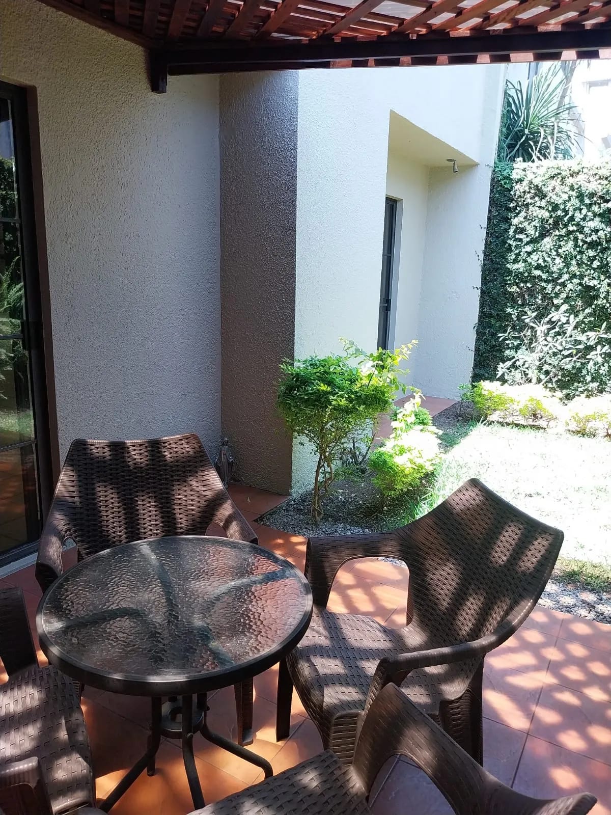 Casa Remodelada en Pinabetes — Casa en Venta en San José Pinula, Guatemala, Ciudad — foto 1 de 13