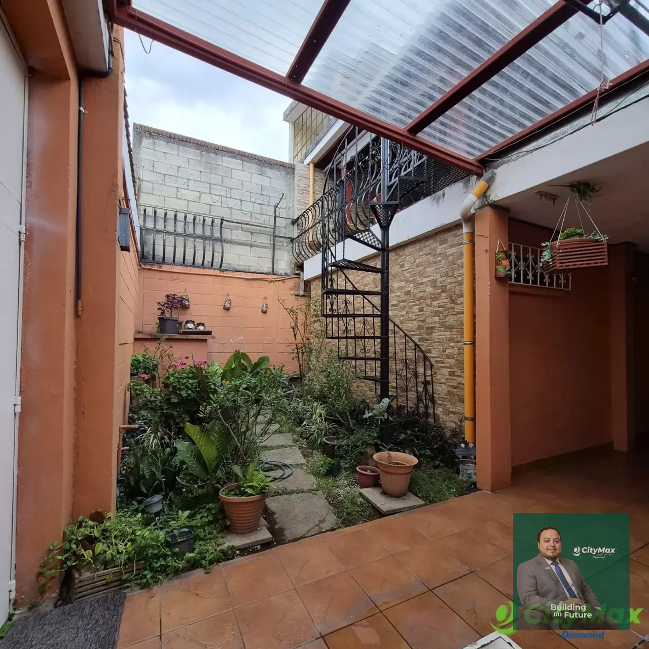 Casa en venta en Residencial Eureka, zona 21 — Casa en Venta en Zona 21, Guatemala, Ciudad — foto 1 de 4