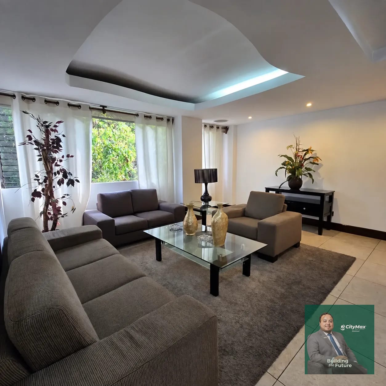 Apartamento Amueblado en Venta en Zona 10 — Apartamento en Venta en Zona 10, Guatemala, Ciudad — foto 1 de 6