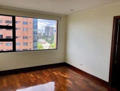Apartamento en alquiler – Edificio San Ángel, Zona 14 - Image 5