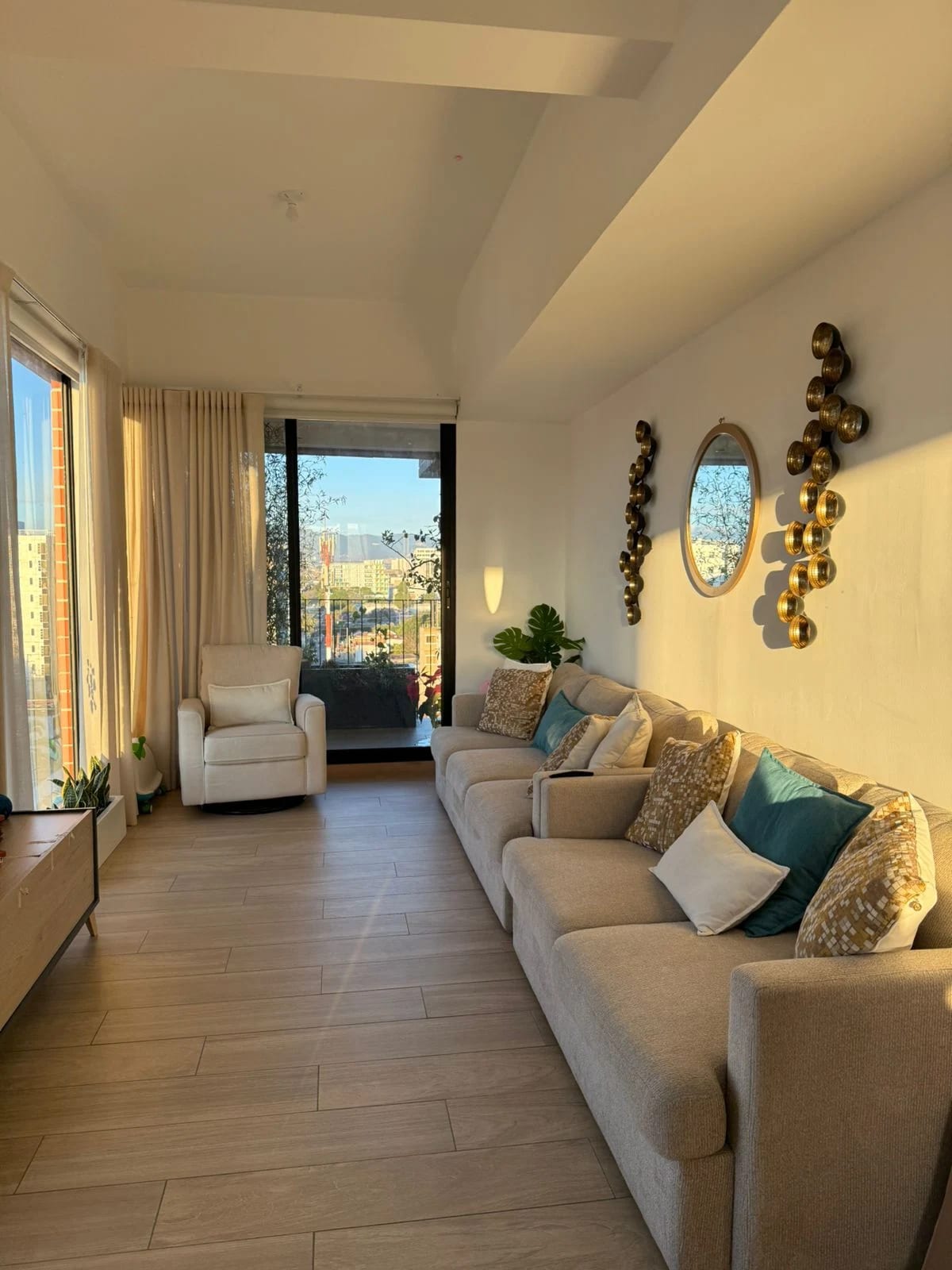 Apartamento en Venta – Edificio Meraki, Zona 10 - Image 1