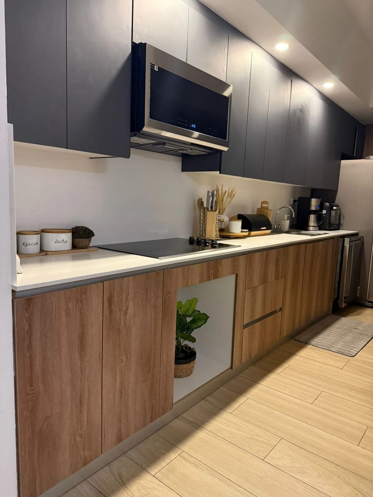 Apartamento en Venta – Edificio Meraki, Zona 10 - Image 3