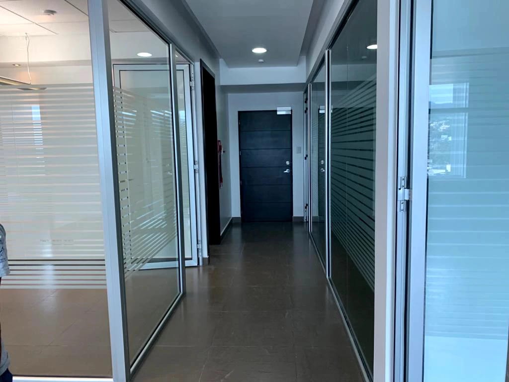 Oficinas en Alquiler | Torre IV, Zona Pradera, Zona 10 — Bodega / Ofibodega en Alquiler en Zona Pradera, Zona 10, Guatemala, Ciudad — foto 2 de 11