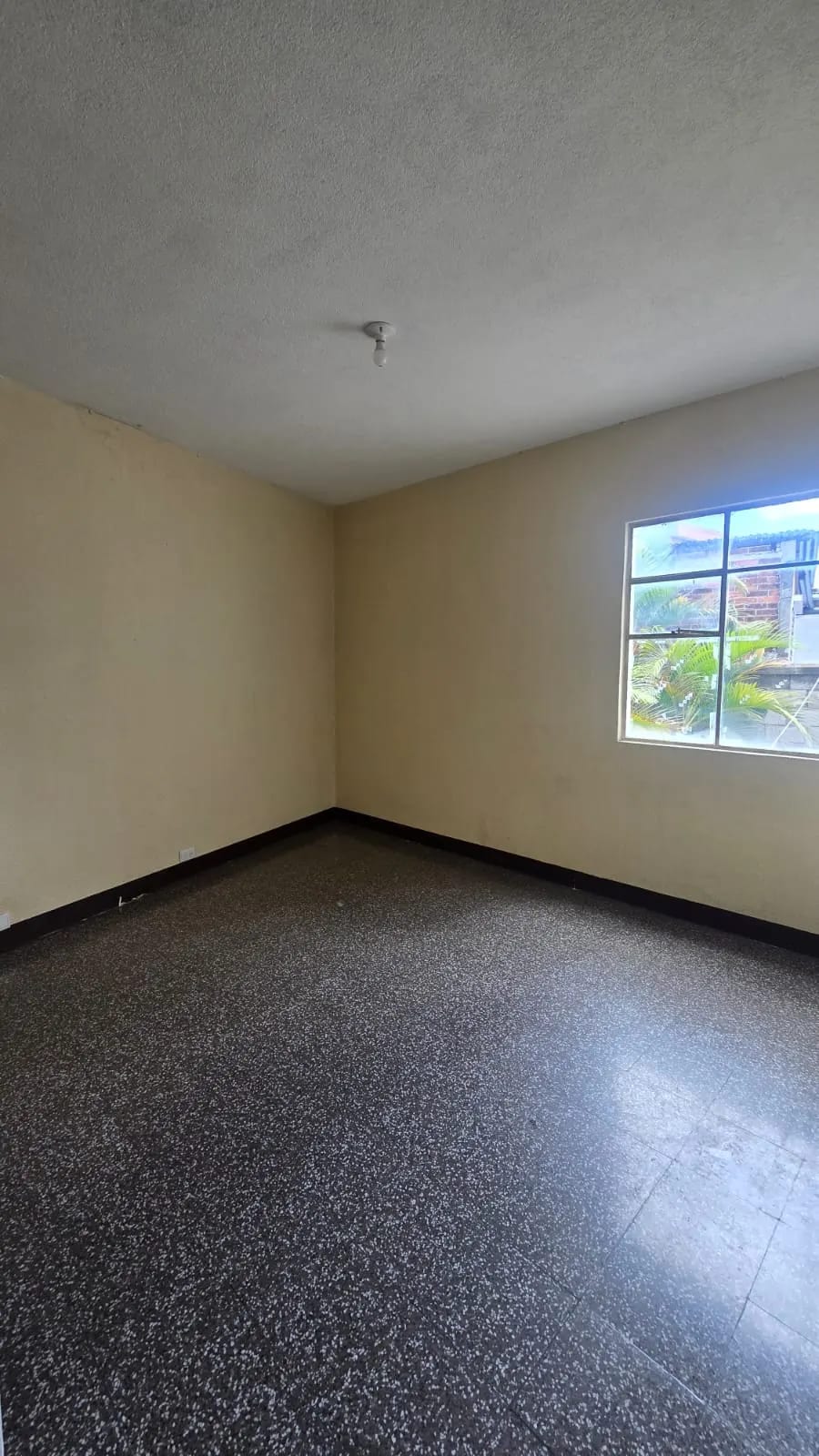 Casa en alquiler, Diagonal 6, zona 10 — Casa en Alquiler en Zona 10, Guatemala, Ciudad — foto 4 de 8