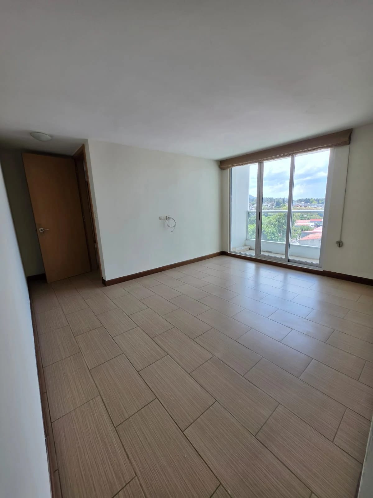 Apartamento en alquiler, Condado La Villa, zona 14 — Apartamento en Alquiler en Condado La Villa, Zona 14, Guatemala, Ciudad — foto 7 de 11