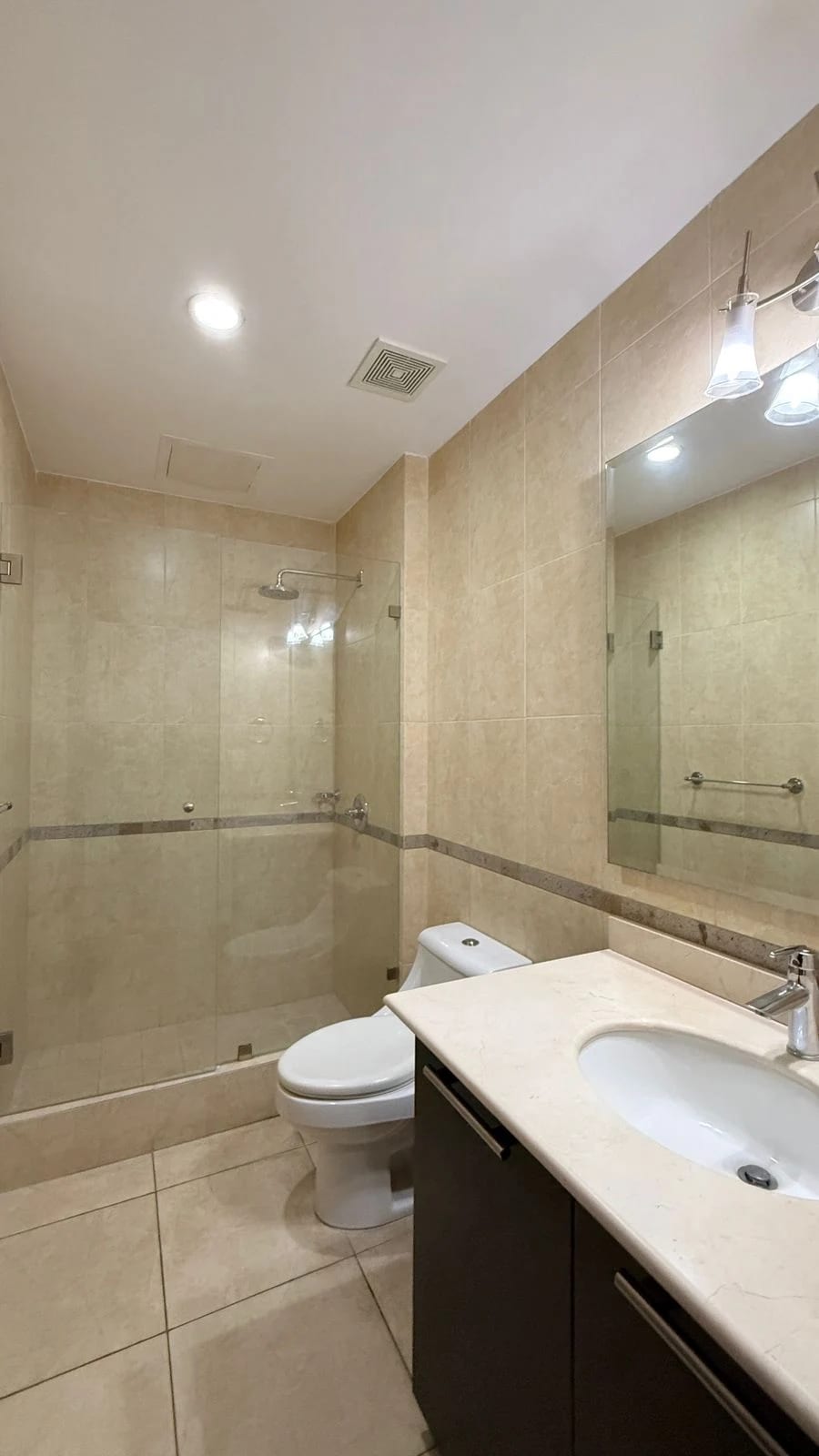 Apartamento en alquiler, Edificio Santa Maria, zona 10 — Apartamento en Alquiler en Santa María, Zona 10, Guatemala, Ciudad — foto 12 de 12