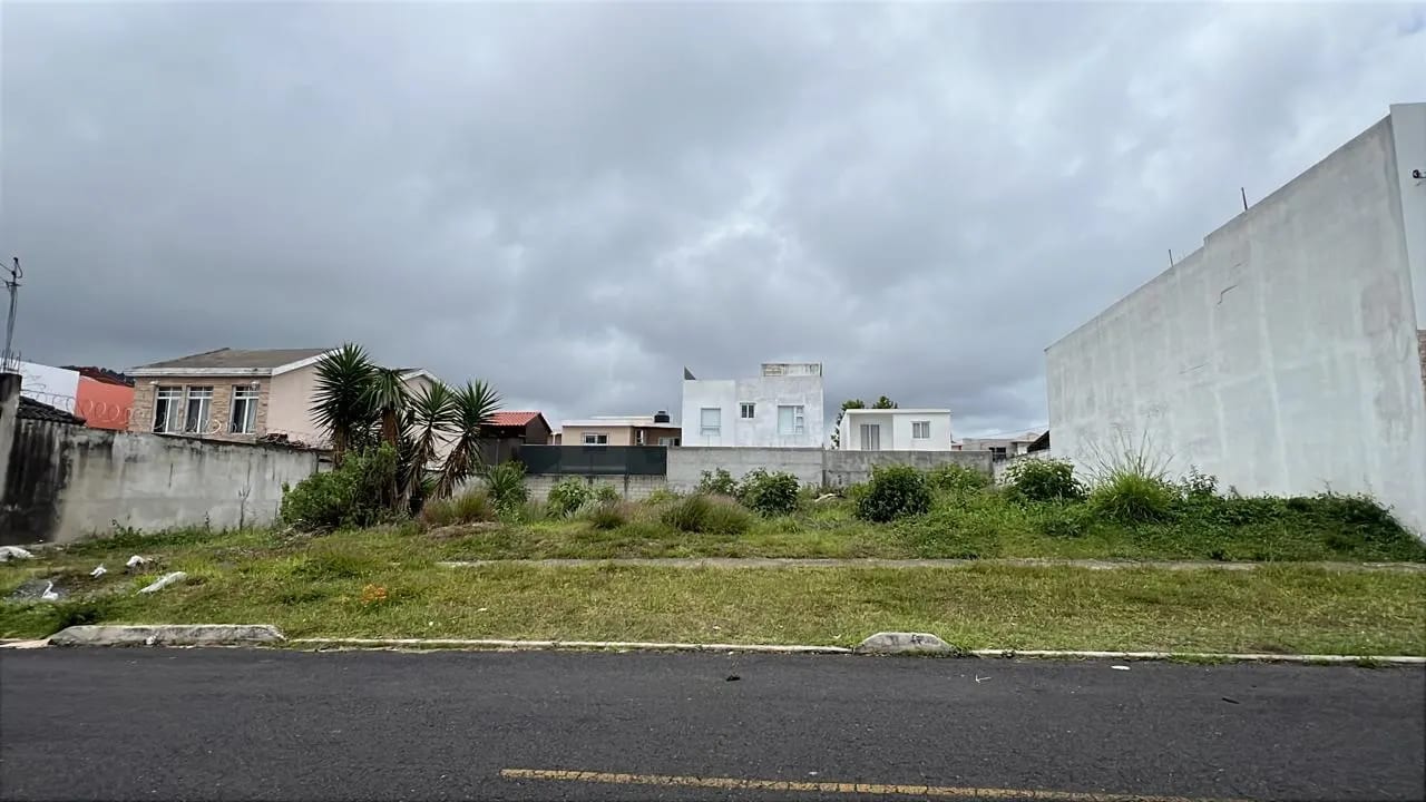 Terreno en venta, Hacienda Real, zona 16 — Terreno en Venta en Hacienda Real, Zona 16, Guatemala, Ciudad — foto 1 de 2