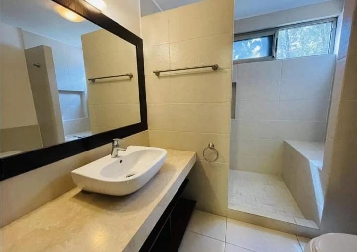 Apartamento en alquiler, Edificio Cobella, zona 14 — Apartamento en Alquiler en Cobella, Zona 14, Guatemala, Ciudad — foto 13 de 13