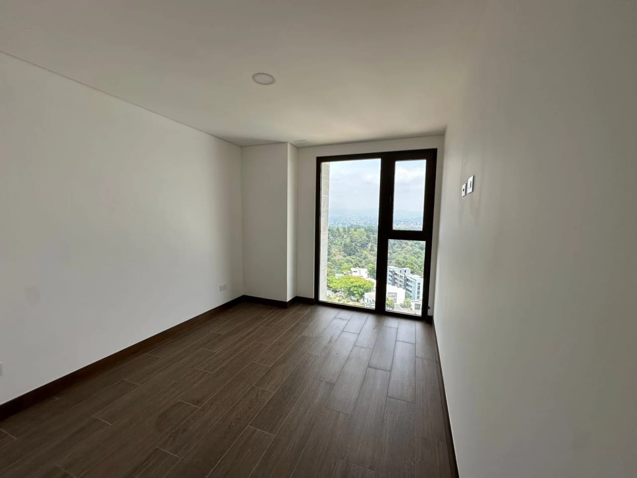 Apartamento en venta, Edificio Naru, zona 16 — Apartamento en Venta en Zona 16, Guatemala, Ciudad — foto 6 de 9