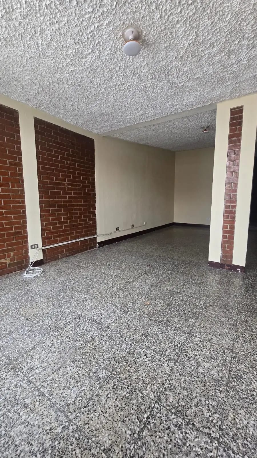 Casa en venta, Prados de Monte Maria, zona 12 — Casa en Venta en Prados de Monte María, Zona 12, Guatemala, Ciudad — foto 2 de 8