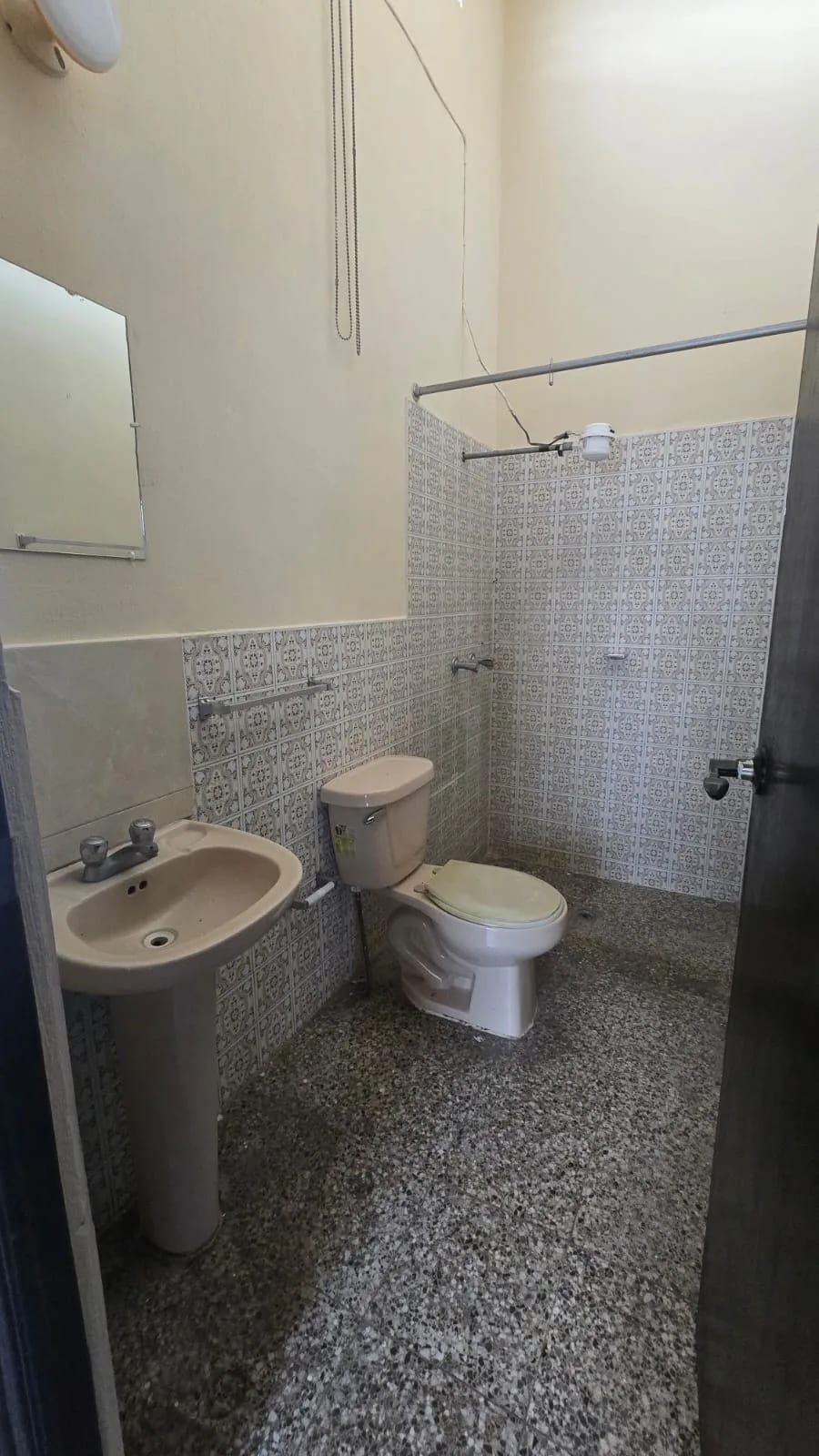 Casa en venta, Prados de Monte Maria, zona 12 — Casa en Venta en Prados de Monte María, Zona 12, Guatemala, Ciudad — foto 6 de 8