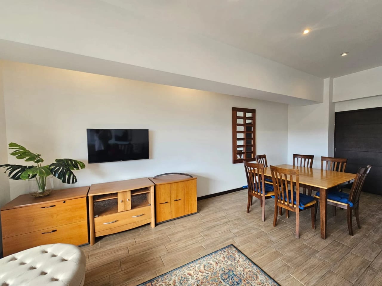 Apartamento Amueblado en Alquiler, Edificio Ferrara, zona 10 — Apartamento en Alquiler en Ferrara 10, Zona 10, Guatemala, Ciudad — foto 3 de 11