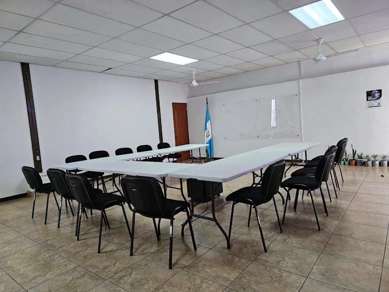 Casa en alquiler para Oficinas, zona 10 — Casa en Alquiler en Zona 10, Guatemala, Ciudad — foto 7 de 11