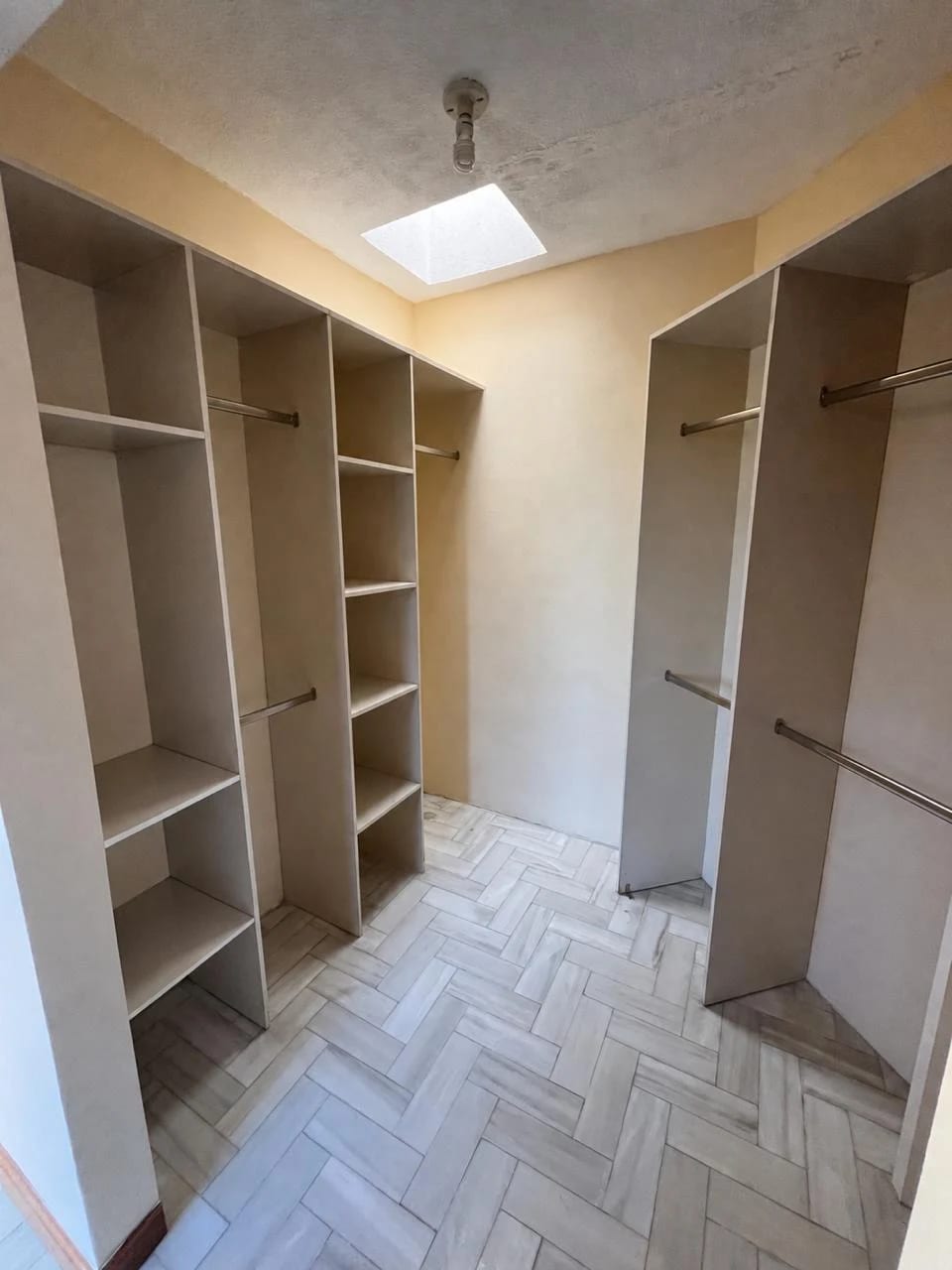Exclusivo Penthouse en alquiler, Andes de la Montaña, zona 16 — Apartamento en Alquiler en Zona 16, Guatemala, Ciudad — foto 10 de 15