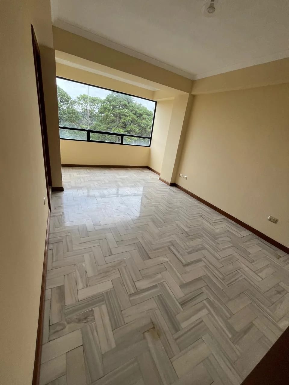 Exclusivo Penthouse en alquiler, Andes de la Montaña, zona 16 — Apartamento en Alquiler en Zona 16, Guatemala, Ciudad — foto 11 de 15