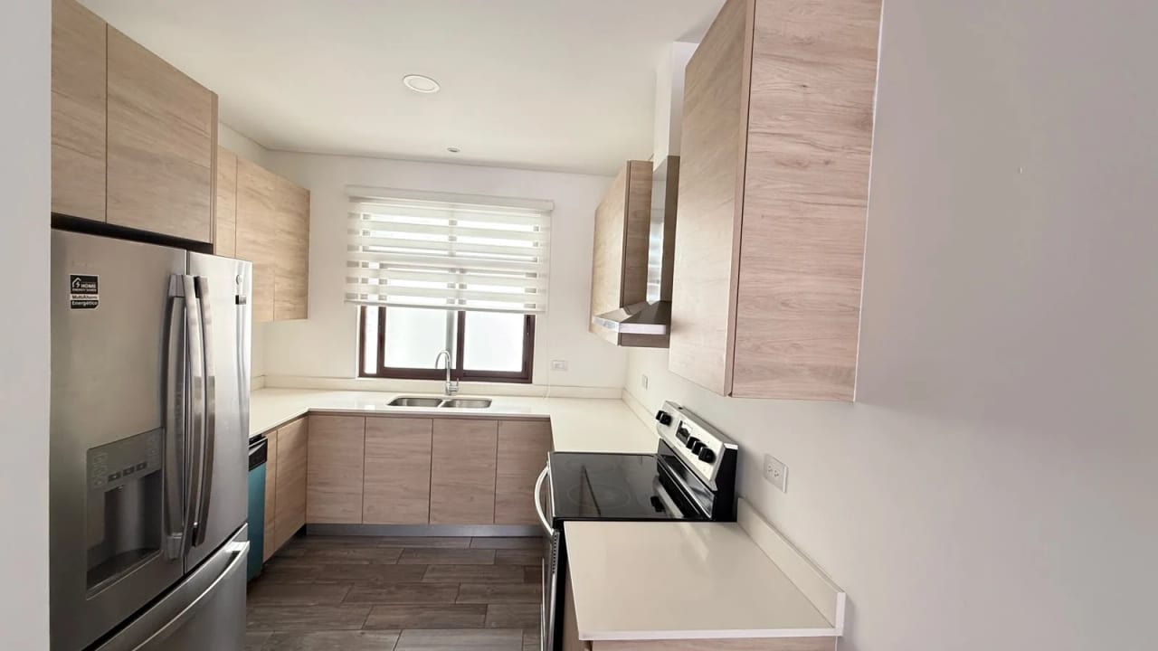 Penthouse en venta, Lirios de Cayalá 1, zona 16 — Apartamento en Venta en Lirios de Cayalá I, Zona 16, Guatemala, Ciudad — foto 3 de 13
