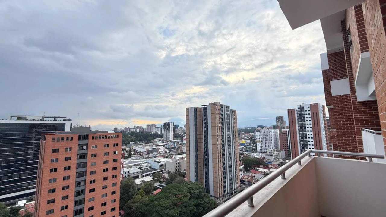 Apartamento en venta, Edificio Casalini Diagonal 6, zona 10 — Apartamento en Venta en Casalini Diagonal 6, Zona 10, Guatemala, Ciudad — foto 3 de 15