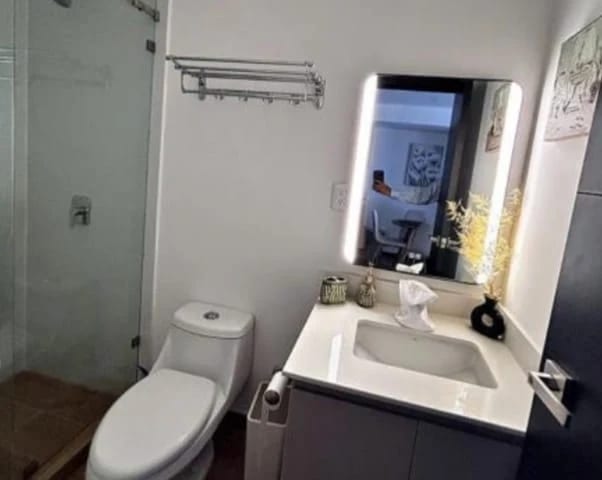 Apartamento Amueblado en Alquiler, Edificio Essenza, zona 13 — Apartamento en Alquiler en Essenza, Zona 13, Guatemala, Ciudad — foto 8 de 9