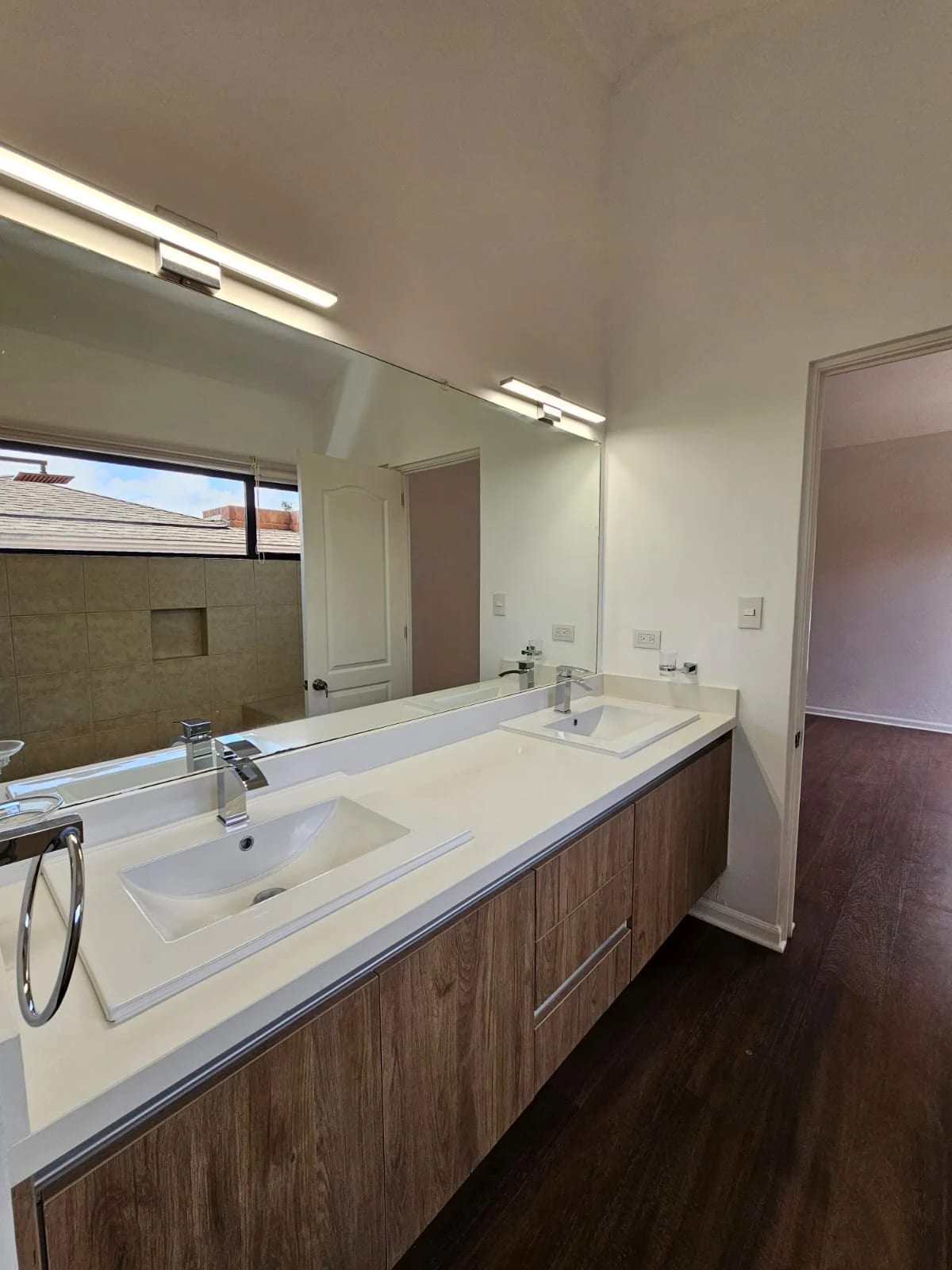 Casa remodelada en Alquiler, Condominio Elgin 2, zona 13 — Casa en Alquiler en Elgin, Zona 13, Guatemala, Ciudad — foto 11 de 16