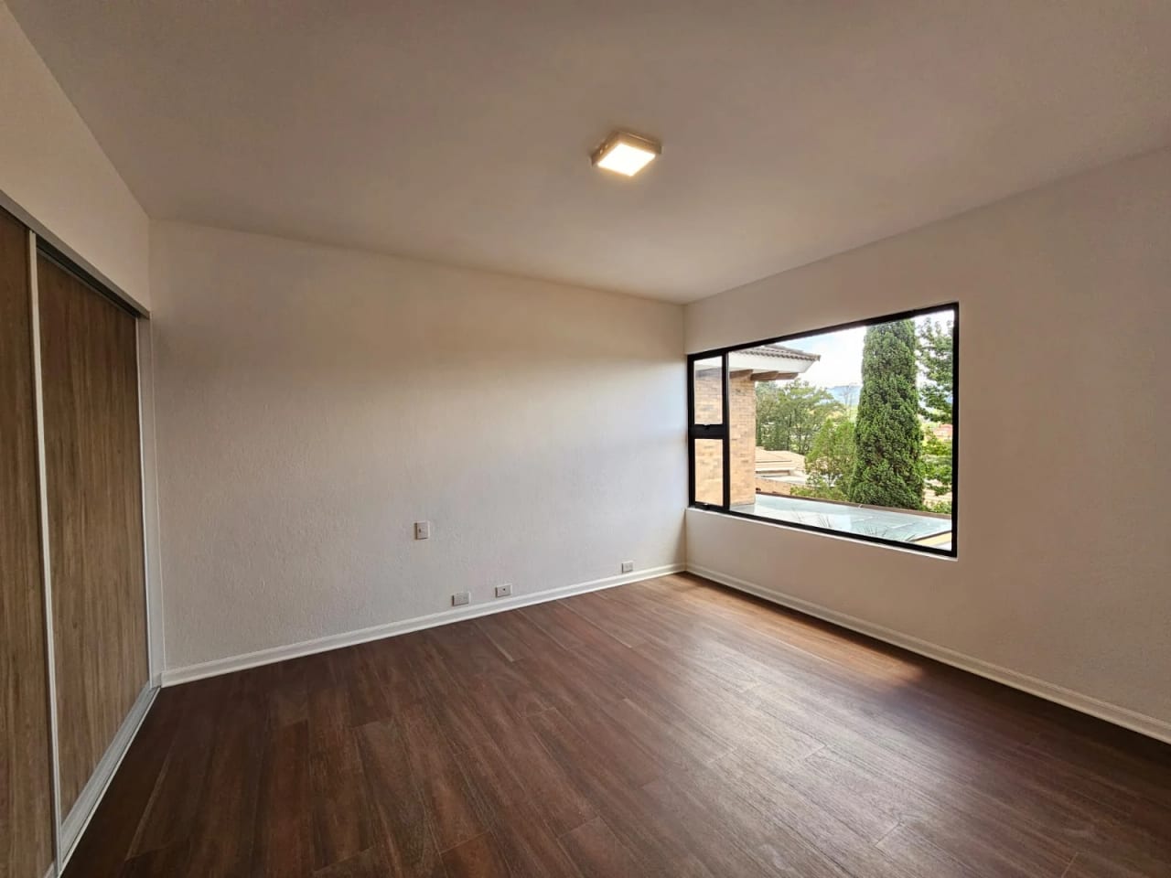 Casa remodelada en Alquiler, Condominio Elgin 2, zona 13 — Casa en Alquiler en Elgin, Zona 13, Guatemala, Ciudad — foto 13 de 16
