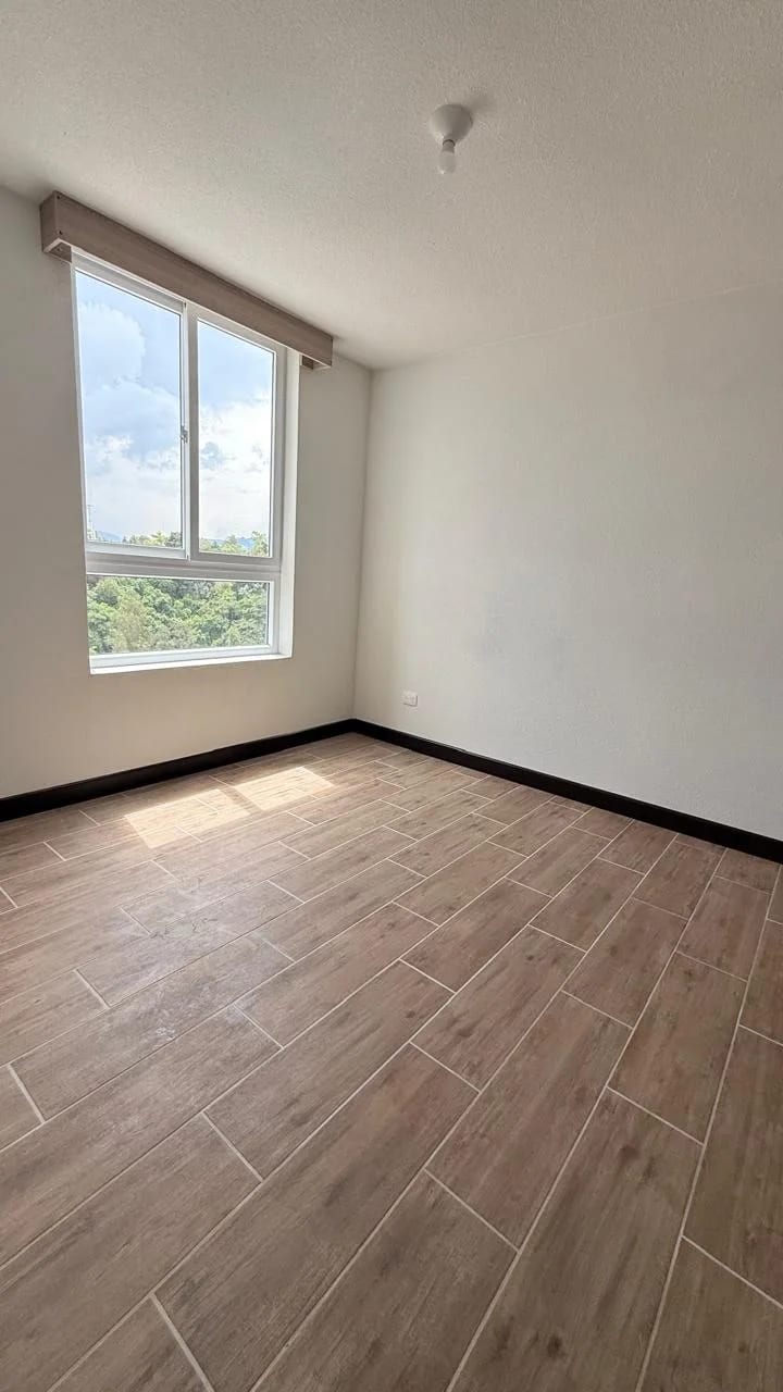 Apartamento en Alquiler, Edificio Alaia, zona 5 Villa Nueva — Apartamento en Alquiler en Villa Nueva, Guatemala, Ciudad — foto 11 de 15