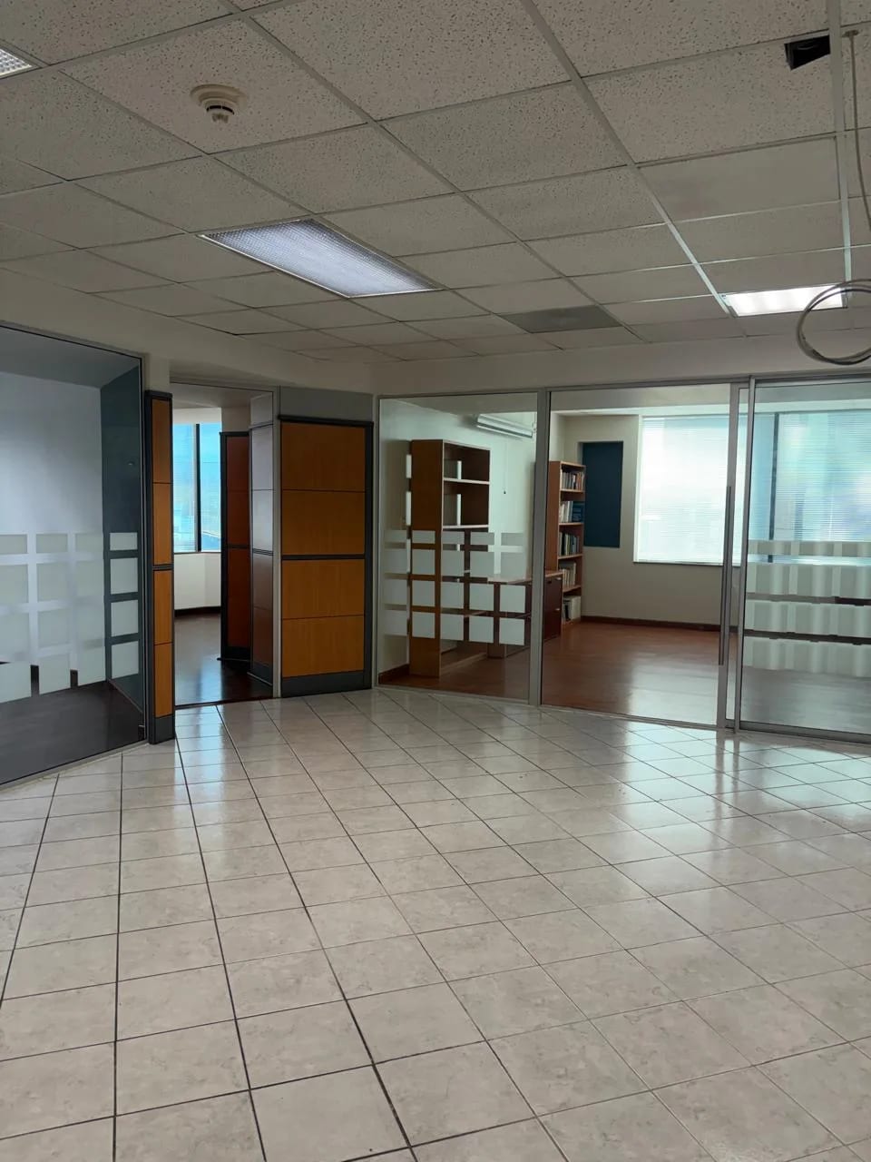 Oficina en venta, Edificio Europlaza, zona 14 — Oficina en Venta en Europlaza, Zona 14, Guatemala, Ciudad — foto 1 de 9