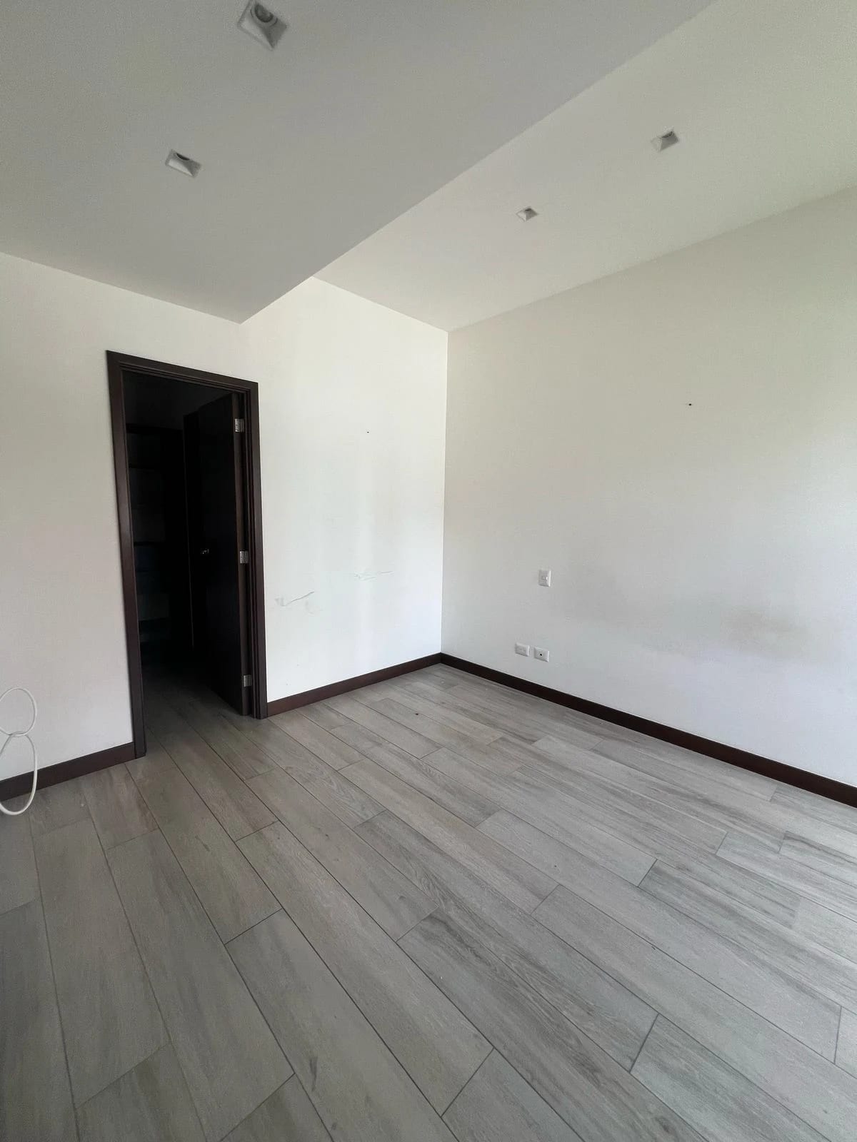 Apartamento en Alquiler, Edificio Novus, zona 14 — Apartamento en Alquiler en Novus, Zona 14, Guatemala, Ciudad — foto 5 de 11