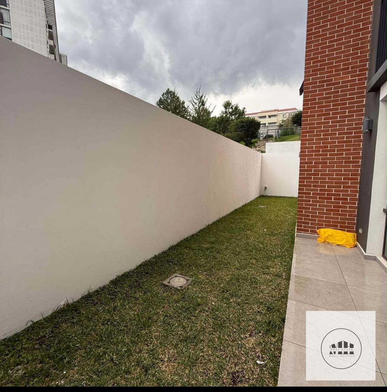 Bello apartamento con jardin en zona 16 — Apartamento en Alquiler en San Isidro 20/21, Zona 16, Guatemala, Ciudad — foto 2 de 15