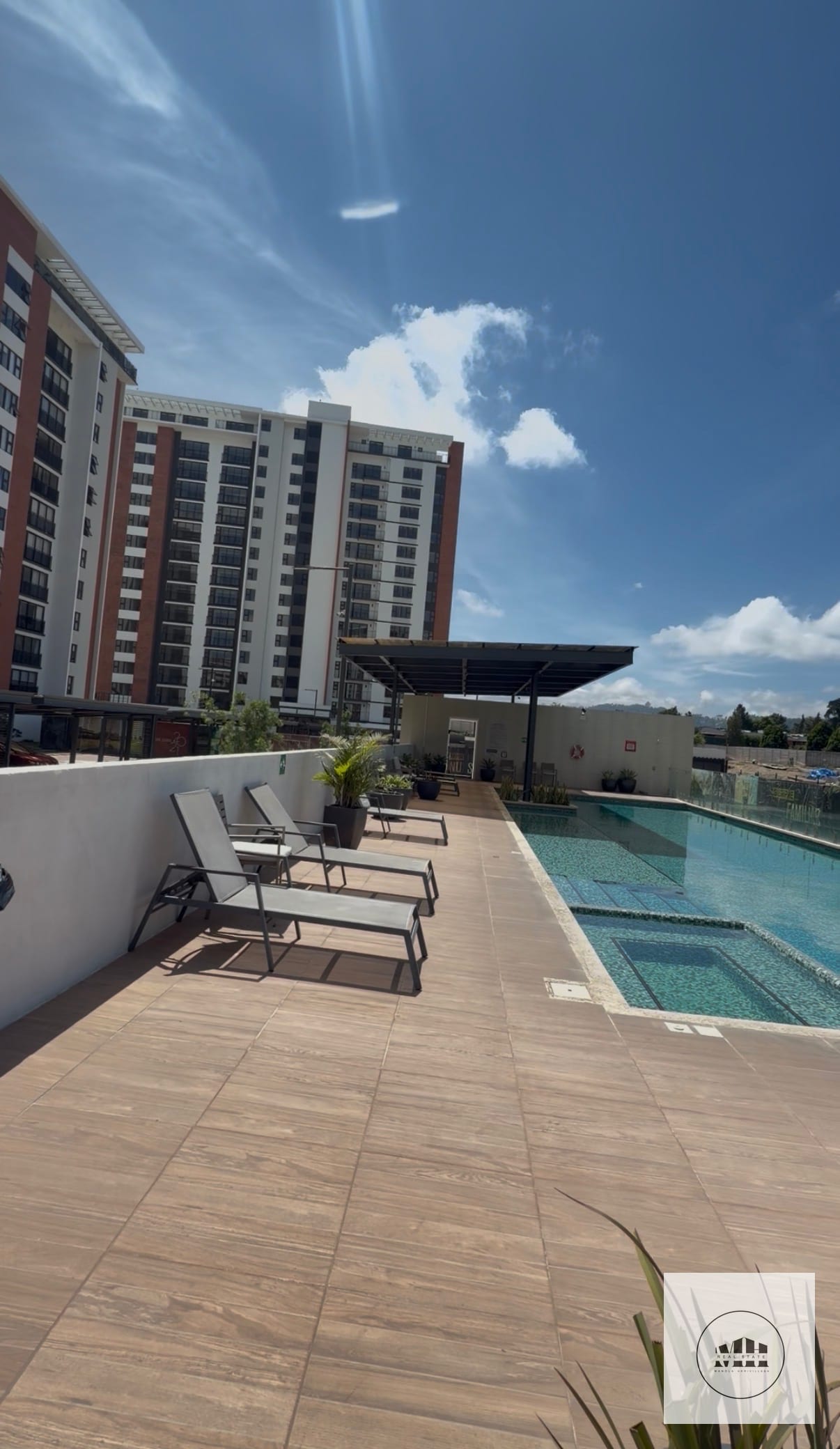 Apartamento con jardin — Apartamento en Alquiler en San Isidro 20/21, Zona 16, Guatemala, Ciudad — foto 8 de 15