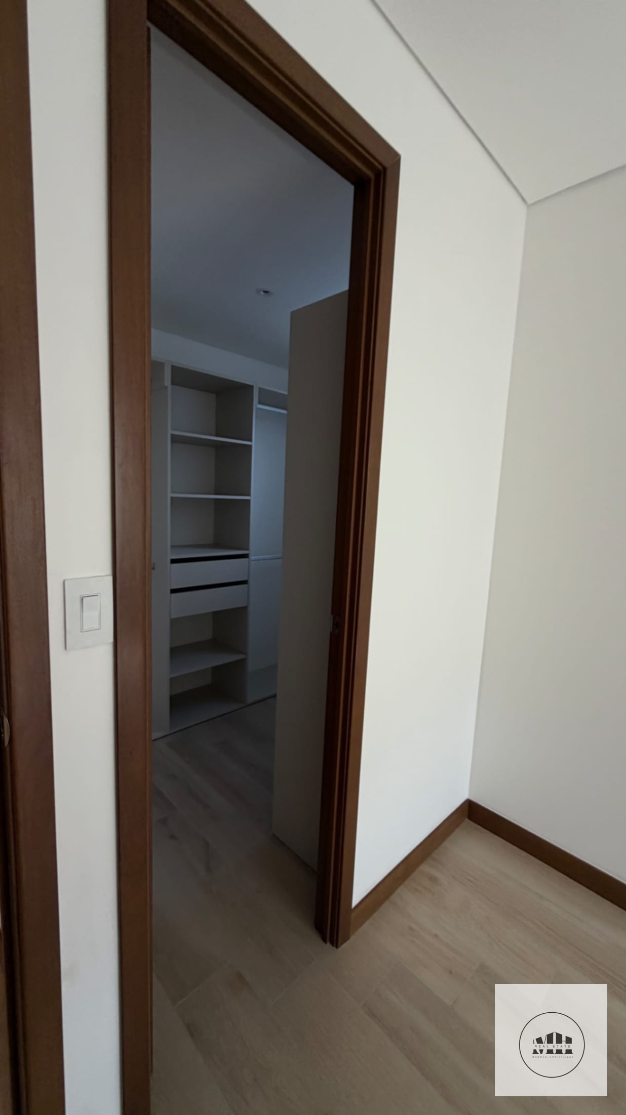 Bellísimo y moderno apartamento en zona 10 — Apartamento en Alquiler en Zona 10, Guatemala, Ciudad — foto 8 de 17