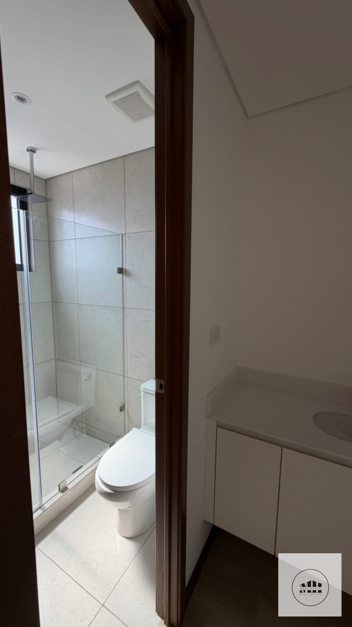Bellísimo y moderno apartamento en zona 10 — Apartamento en Alquiler en Zona 10, Guatemala, Ciudad — foto 10 de 17