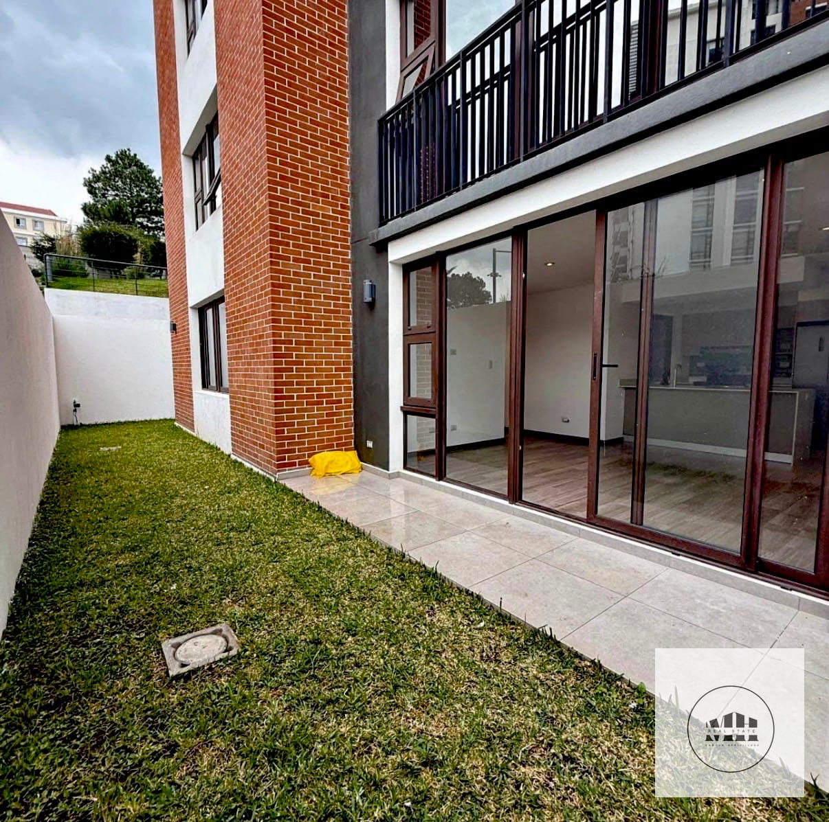 Espectacular apartamento con jardín zona 16 — Apartamento en Venta en San Isidro 20/21, Zona 16, Guatemala, Ciudad — foto 13 de 17