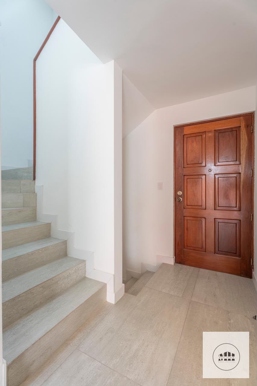 Bella casa remodelada — Casa en Venta en Zona 10, Guatemala, Ciudad — foto 9 de 17