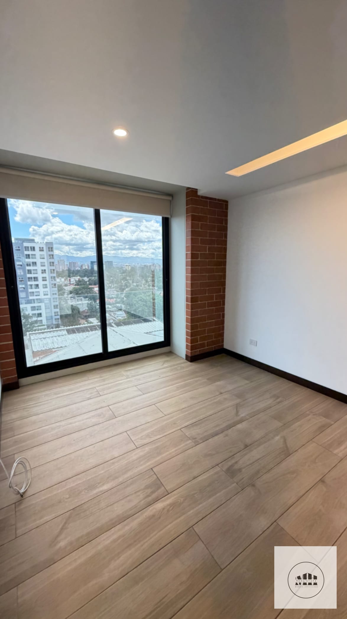 Iluminado apartamento zona 14 La Villa — Apartamento en Alquiler en Torre Delfines, Zona 14, Guatemala, Ciudad — foto 16 de 17