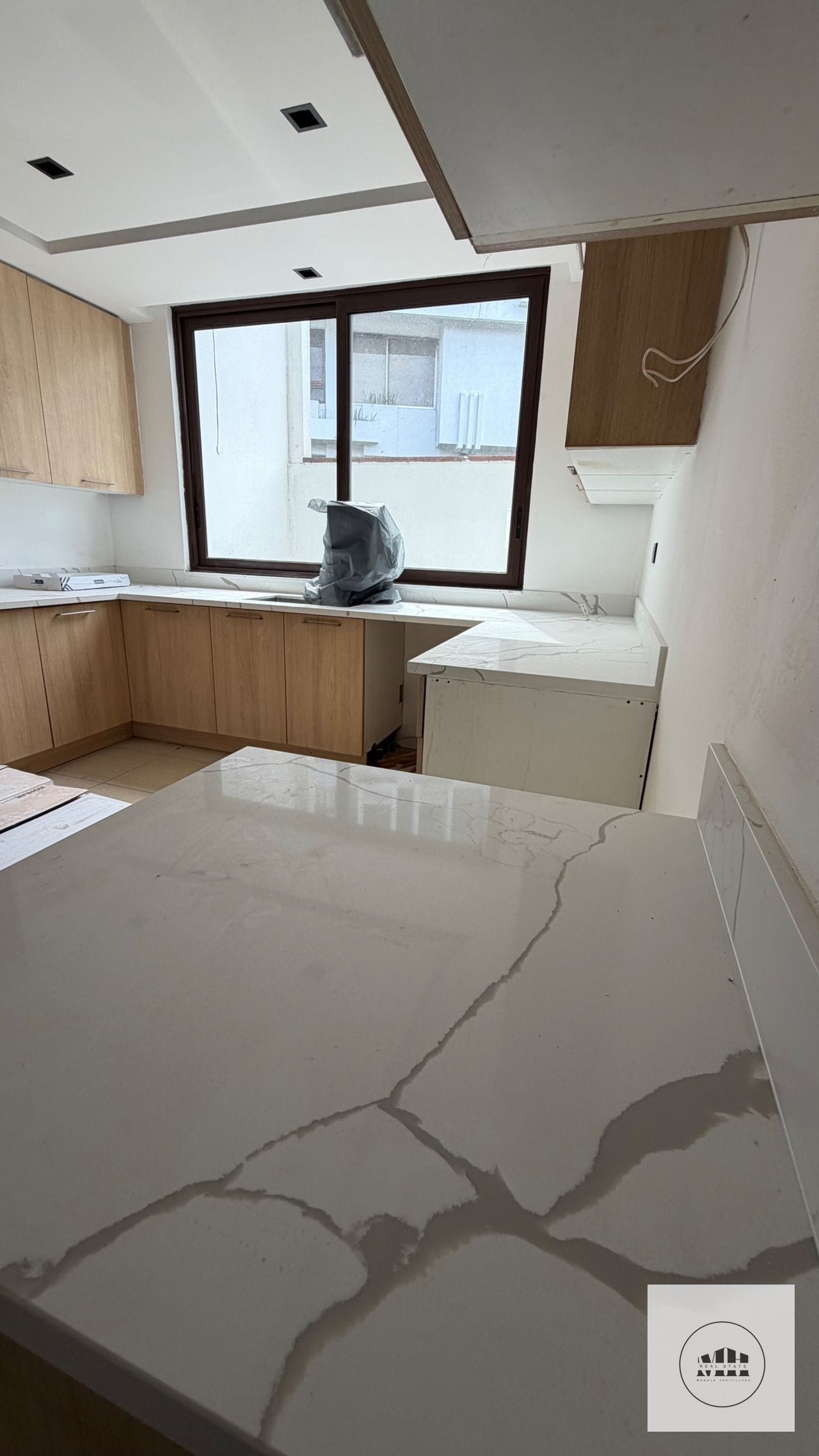 Bellisima casa remodelada zona 10 — Casa en Alquiler en Zona 10, Guatemala, Ciudad — foto 13 de 14