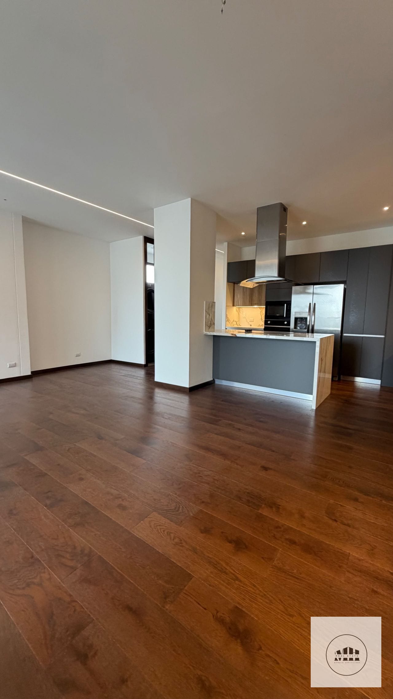 Bello y moderno zona 14 — Apartamento en Venta en Zona 14, Guatemala, Ciudad — foto 1 de 14