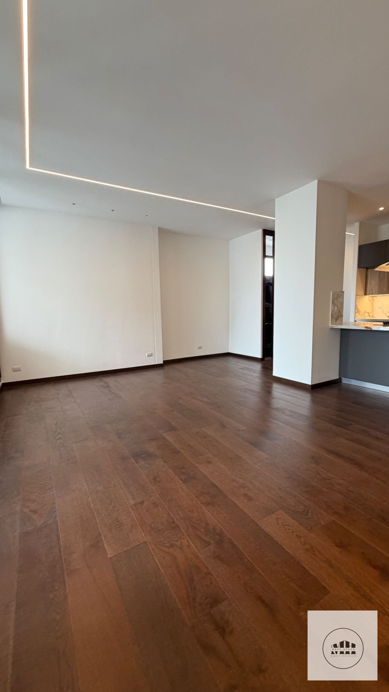 Bello y moderno zona 14 — Apartamento en Venta en Zona 14, Guatemala, Ciudad — foto 3 de 14