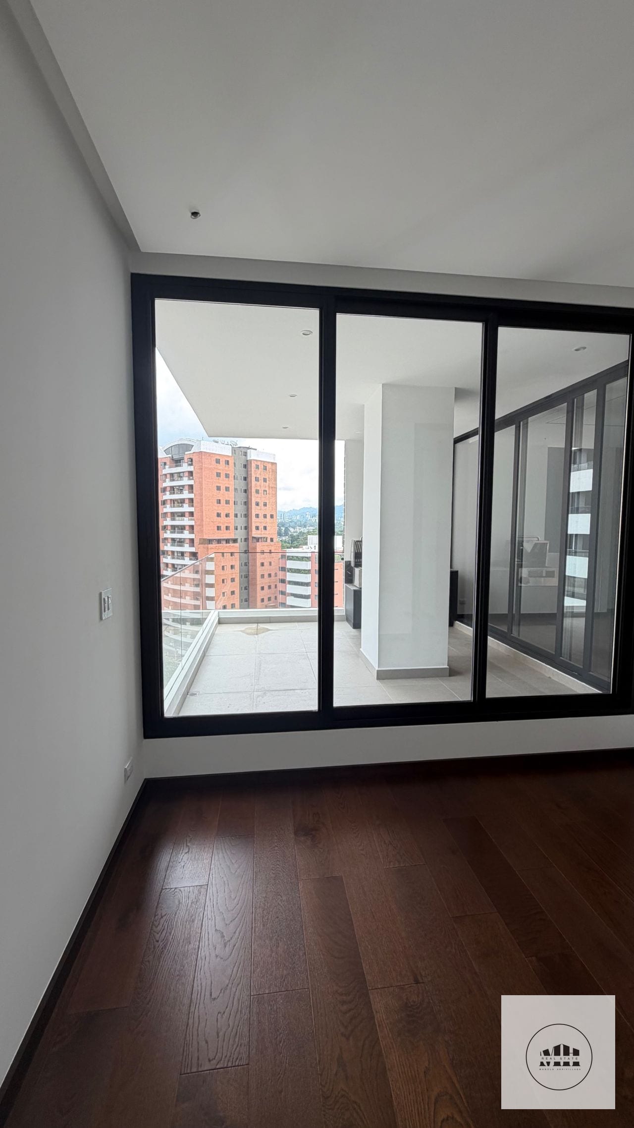 Bello y moderno zona 14 — Apartamento en Venta en Zona 14, Guatemala, Ciudad — foto 7 de 14