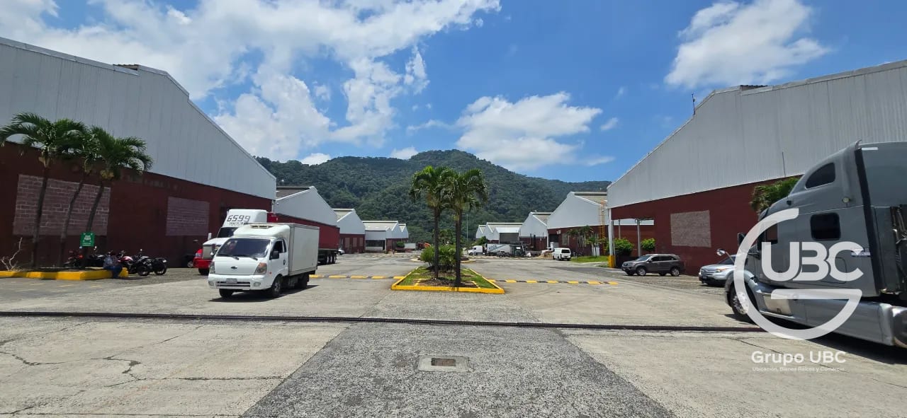 Bodega en renta en Palín KM 38.5 — Bodega / Ofibodega en Alquiler en Palín, Escuintla — foto 1 de 6