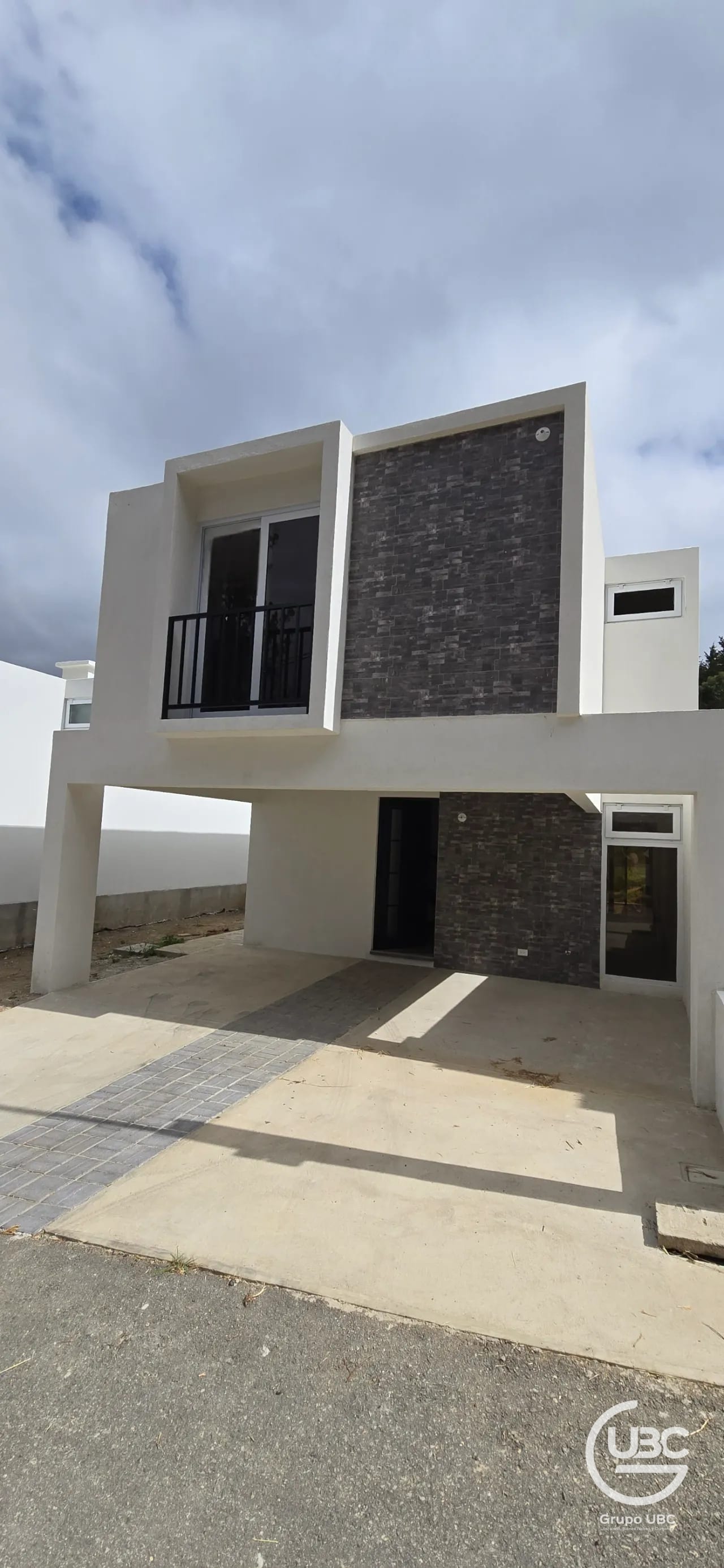 Casa en venta en Santa Lucía Milpas Altas Sacatepéquez — Casa en Venta en Santa Lucía Milpas Altas, Sacatepéquez — foto 1 de 17