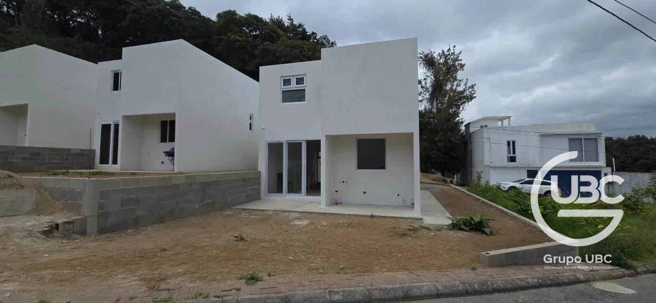 Casa en venta en Santa Lucía Milpas Altas Sacatepéquez — Casa en Venta en Santa Lucía Milpas Altas, Sacatepéquez — foto 3 de 17